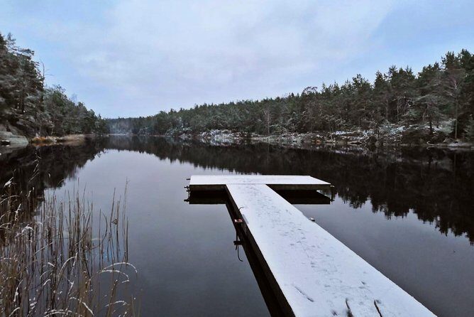 1-Day Small-Group Stockholm Nature Hiking - Campfire lunch and snacks that keep you going