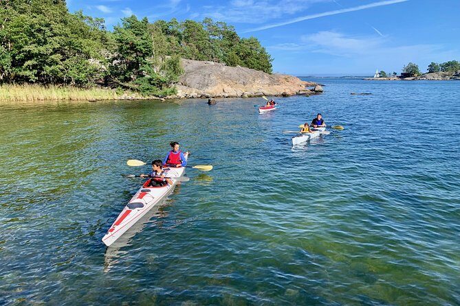 2-Day Kayak Tour in the Stockholm Archipelago - Stable sea kayaks in calm water: the first two-hour exploration block