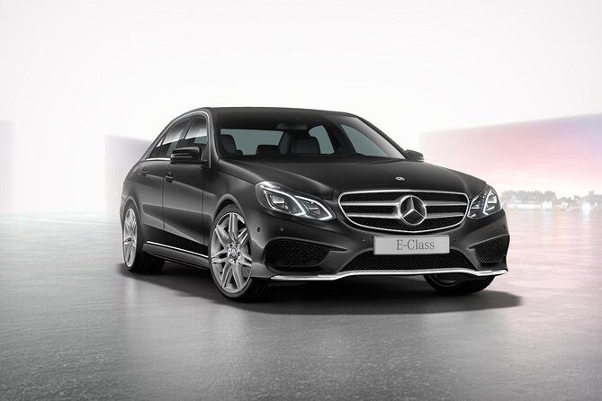 Airport Limousine Transfer: Stockholm City to Arlanda Airport 1-7 Passengers - Key highlights to know before you go