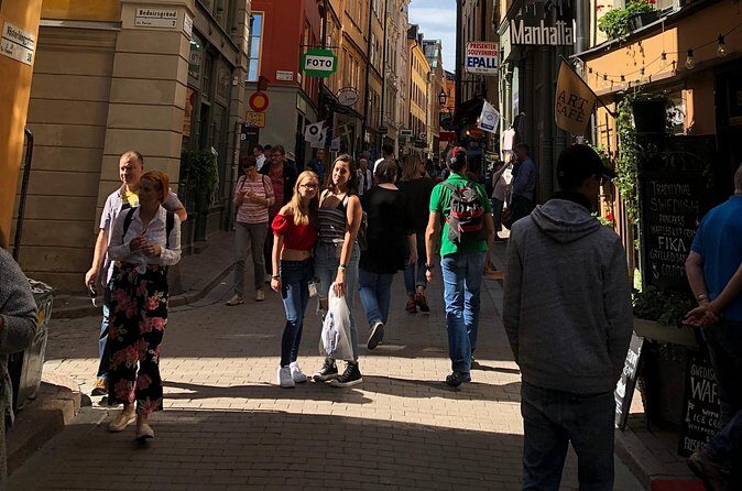 Bloody Stockholm 2h - ghosts, horror and Dark Folklore Tour - Logårdstrappan and water spirits that want you gone