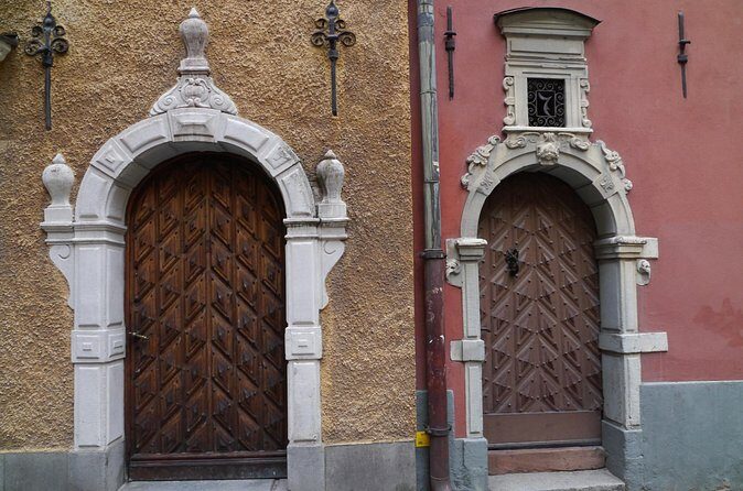 Bloody Stockholm 2h - ghosts, horror and Dark Folklore Tour - Kungsträdgården’s dangerous forest folk and the undead child