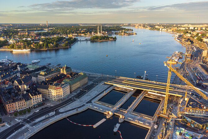 Classic Stockholm Small Group Walking Tour | 3 Hours - First steps in Stockholm: Götgatan 1 and the Södermalmstorg start