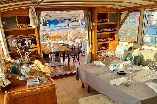 Exclusive Yacht Tour of Stockholm: sunset, dinner, lunch, cruise - Getting on board: M/Y Gaia at Strandvägskajen