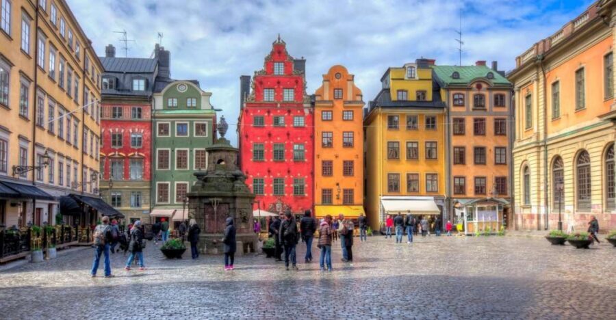 Gamla Stan: Essential Tour of Stockholm - Stockholm Cathedral and Stortorget: the finish line with context