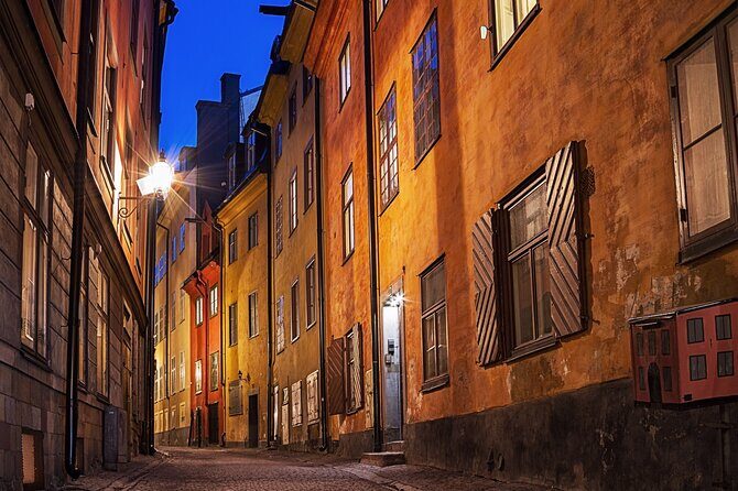 Ghosts of Stockholm: A Guided Tour of Horror and Dark Folklore - Kungsträdgården: peaceful park with an execution-site past