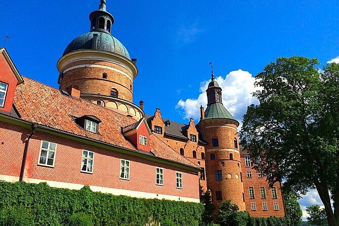 Grand Castle Tour Drottningholm and Gripsholm (private service) - Stockholm in one hour: quick bearings with a Swedish-history guide