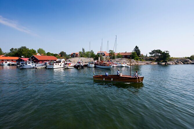 Guided 3-Day Kayak and Wildcamp Tour in Stockholm Archipelago - Guides make the difference: certified outdoor care, plus real camp competence