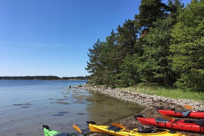 Kayak Tour in the Stockholm Archipelago with Lunch Meal - Guides and group vibe: what “small and personal” actually means