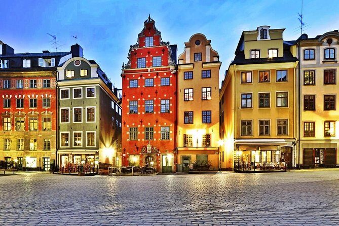 Old Town Tour of Stockholm - Logistics That Affect Comfort: Walking Pace, Hearing, and Group Size