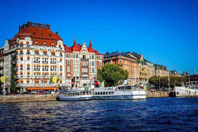 Private 4h VIP city tour by limousine car and guide in Stockholm - Entering Gamla Stan with flexible Old Town time