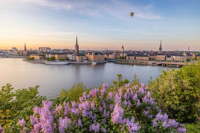 Private Golden Hour Photo Walk in Stockholm - Stop-by-stop: from Old Town to City Hall without wasting steps