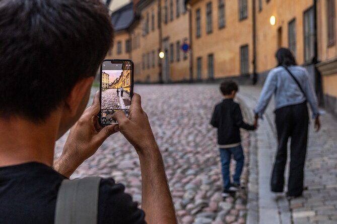 Private Golden Hour Photo Walk in Stockholm - What you actually learn: beyond pointing at good spots