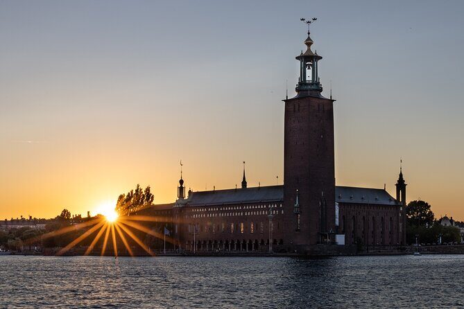 Private Golden Hour Photo Walk in Stockholm - The included fika break (and why it’s timed well)