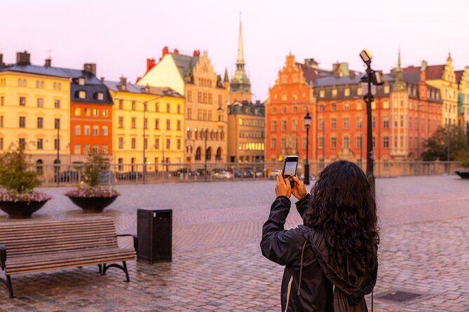 Private Golden Hour Photo Walk in Stockholm - Who this private photo walk is best for