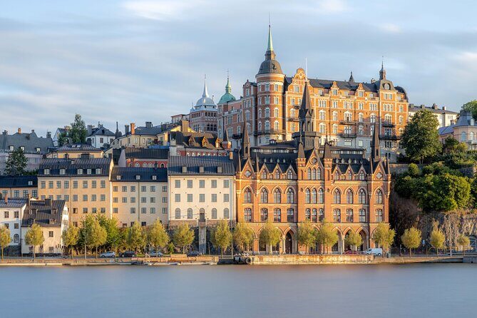 Private Golden Hour Photo Walk in Stockholm - Small logistics that matter more than you think