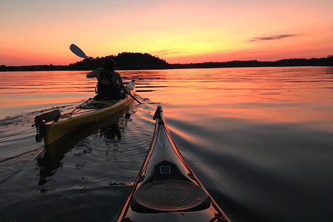 PRIVATE Sunset Kayaking in Stockholm Archipelago Nature Reserve - Timing: how to plan your night for a 5.5-hour experience