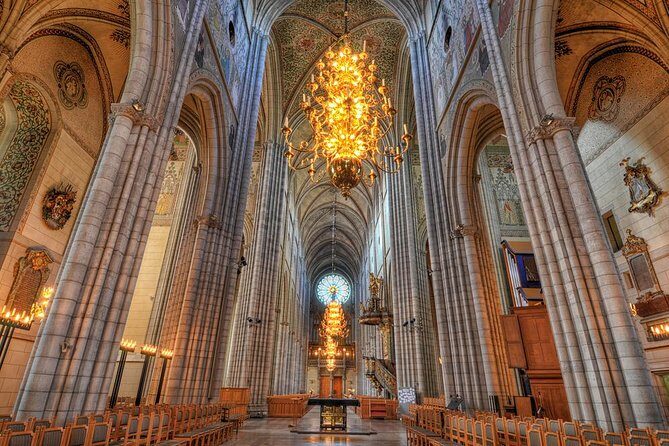 ROYAL Uppsala and VIKING Sigtuna PRIVATE Tour - Pickup and Private Guide Setup: How the Day Flows