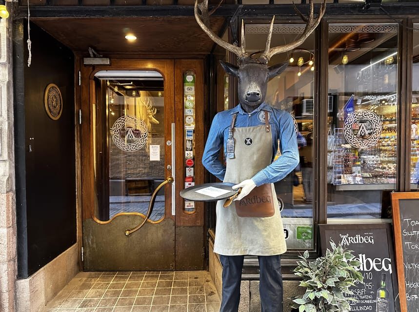 Secret Walking Food Tour Stockholm Old Town - Viking past and Stockholm history: you’ll get context while you walk