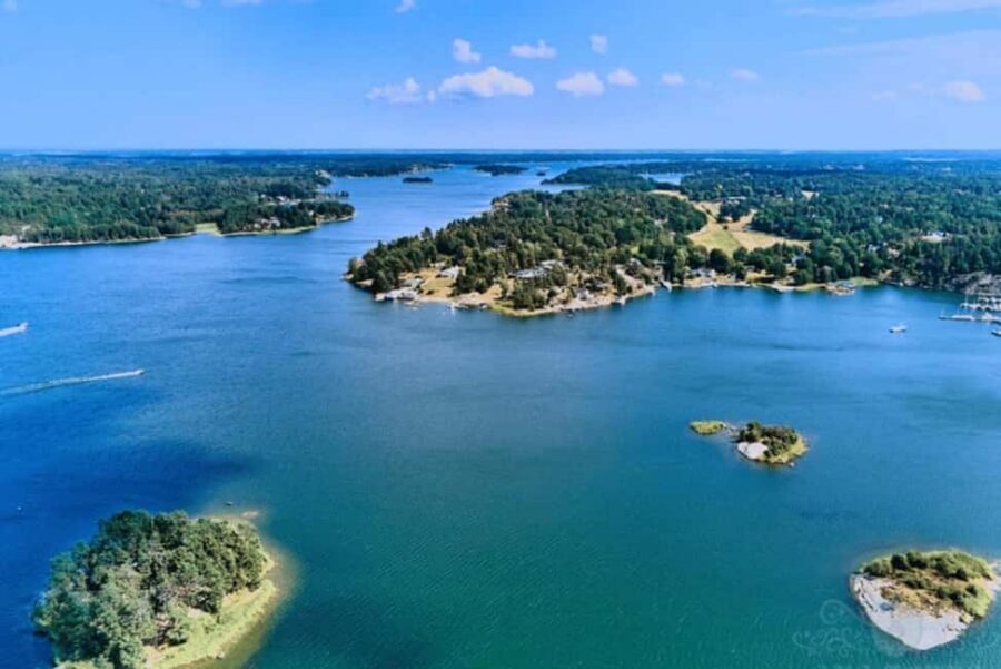 Stockholm: Archipelago Guided Boat & Walking Tour of Vaxholm - From Grand Hotel to the Archipelago: Starting Fast and Easy