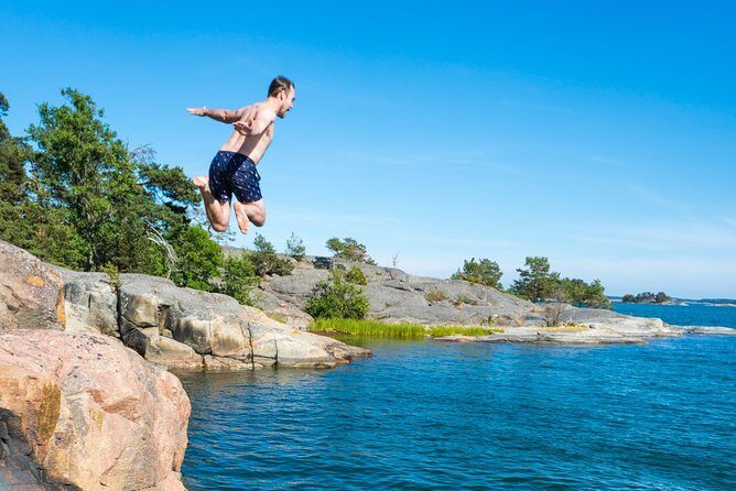 Stockholm Archipelago Tour by Kayak - The safety brief you’ll be glad you got