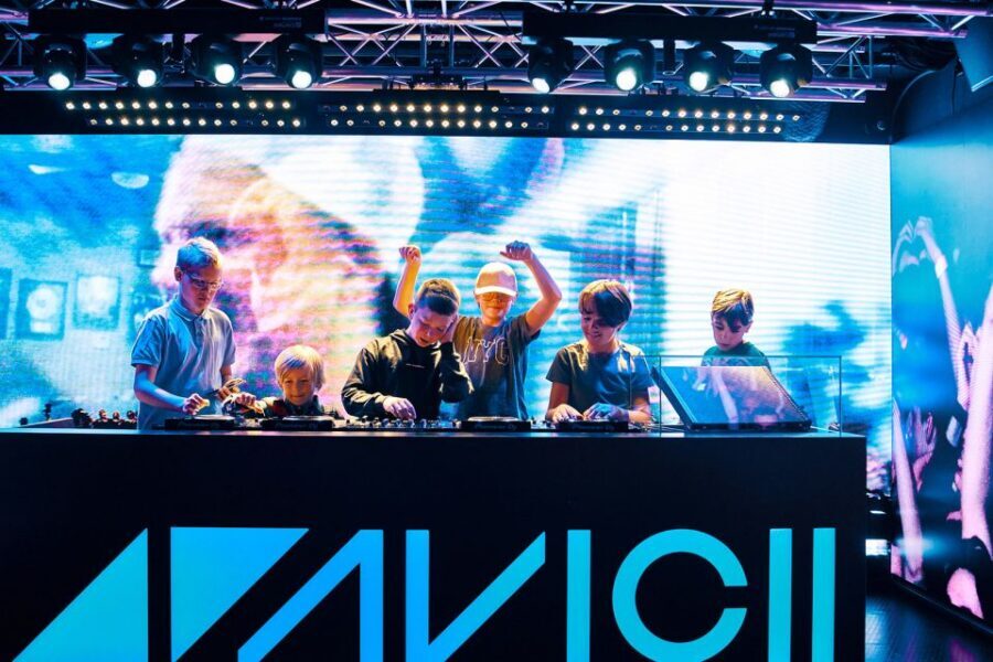 Stockholm: Avicii Experience Skip-the-Line Entrance Ticket - Arriving at Sergelgatan 2: what the entrance experience feels like