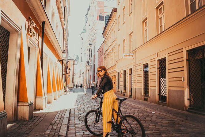 Stockholm Bike Tour - Djurgården Island and Vasa Museum: A Cultural Corner with Big Recognition