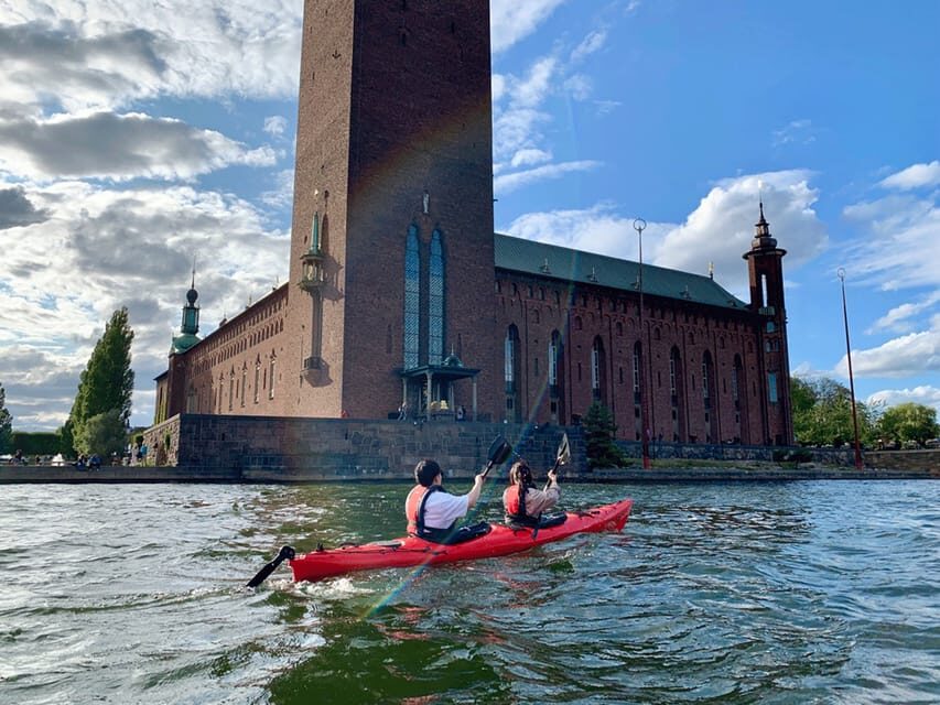 Stockholm: Daytime Kayak Tour in Stockholm City - What to Bring for a Comfortable Paddle Day