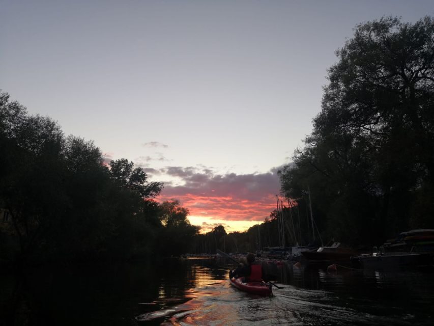 Stockholm Evening Kayak with BBQ. - Why the Sunset Kayak Feels Like Stockholm Country Air