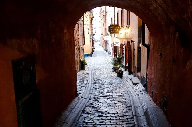 Stockholm Ghost Hunt: Self-Guided Tour and Puzzle Adventure - Old Town legs: Storkyrkobrinken, Gåstorget, and Stortorget in Gamla Stan