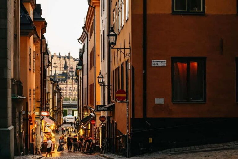 Stockholm: Ghost Walk and Historical Tour - Murders, Plagues, and Myths: What Stories You’ll Actually Hear