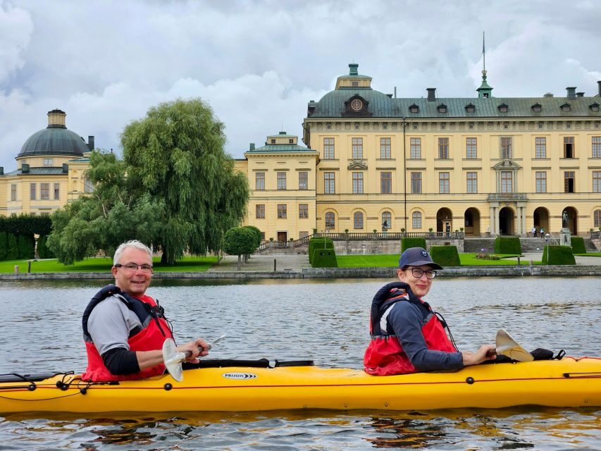 Stockholm: Guided Kayak Tour to Drottningholm Royal Palace - Picnic break on the island cliffs: more than a quick snack