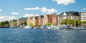 Stockholm: Highlights Boat Tour - Cost and Value: What $39 Gets You in 135 Minutes