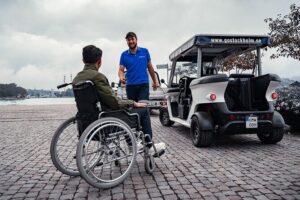 Stockholm Highlights: Private Golf Cart Tour - Meeting at Skeppsbron and what the ride is like