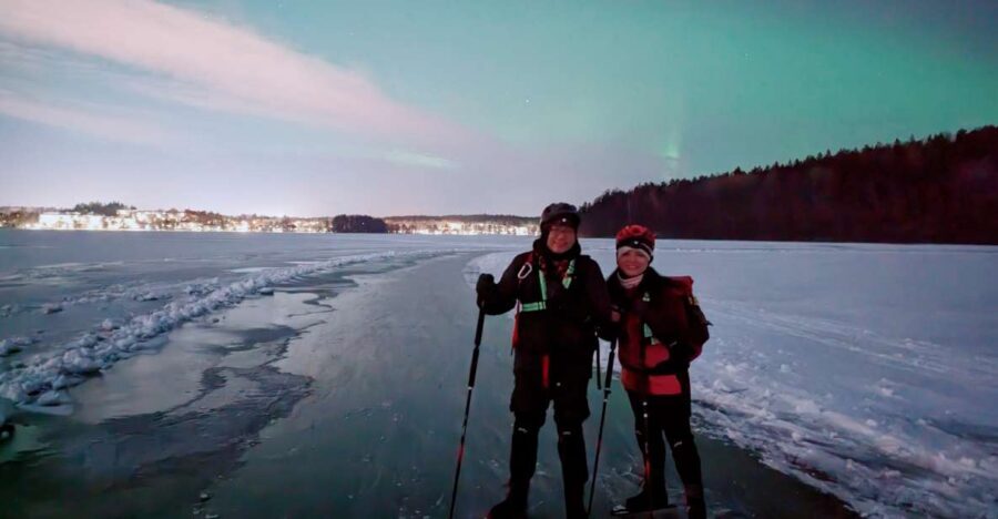 Stockholm: Ice Skating in the Moonlight with Hot Chocolate - Moonlight ice skating on natural ice: what the experience feels like