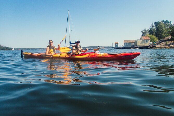 Stockholm: Kayaking tour around Vaxholm Archipelago with Fika - The Pace and Effort Level: What to Expect on the Water