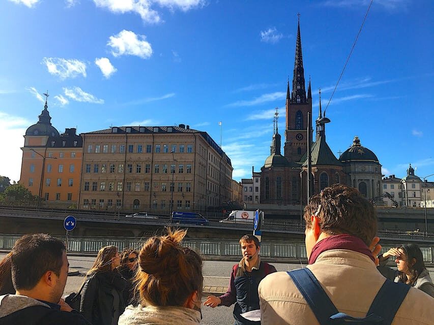 Stockholm: Modern City Walking Tour with Local Guide - Rosenbad, Queen Street, and Gustav Adolfs torg: where the city feels real