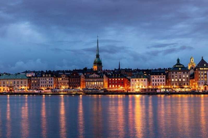 Stockholm: Must-See Attractions Walking Tour with a Guide - Key highlights worth penciling in