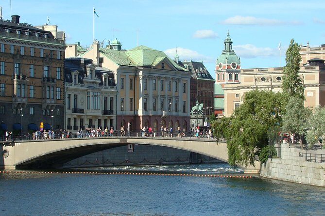 Stockholm Old Town and the Vasa Museum, a Small Group Walking Tour. - Old Town orientation with skip-the-line Vasa Museum