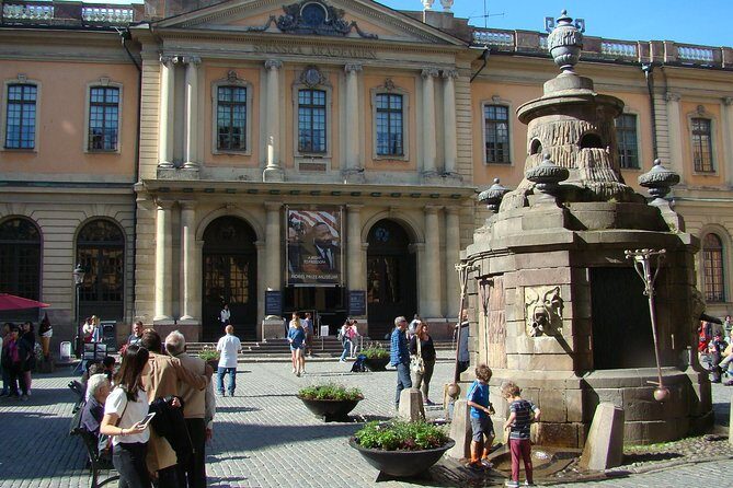 Stockholm Old Town and the Vasa Museum, a Small Group Walking Tour. - Riddarholmen and lake views: learning Stockholm’s origins from the water