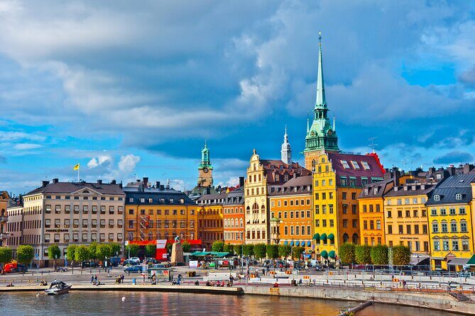 Stockholm Old Town Gamla Stan, Historic Walking Tour, Small group - St George’s statue, Köpmantorget, and an art stop you might miss
