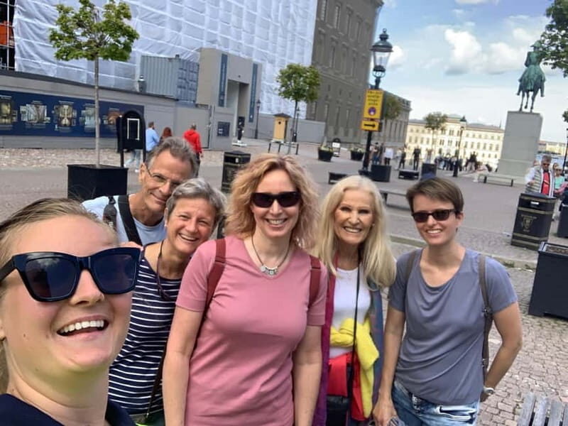Stockholm: Old Town Guided Walking Tour (English / Deutsch) - Who should book this Gamla Stan walking tour