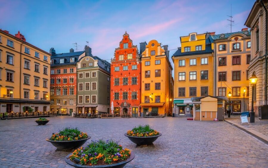 Stockholm: Old Town Highlights Private Walking Tour - Key highlights you’ll care about
