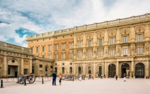 Stockholm: Old Town Highlights Private Walking Tour - The 2-hour Old Town walk: Vikings, Stortorget, and the Nobel Prize Museum