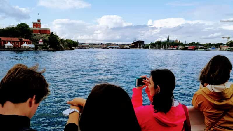 Stockholm: Old Town Walking Tour and the Vasa Museum - Ferry to Djurgården: A Short Ride That Resets Your Energy