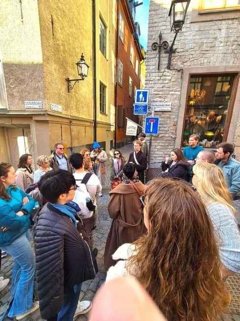 Stockholm: Old Town Walking Tour with Local Guide - Finding the Meeting Point at Gamla Stan Metro (and Staying Sane)