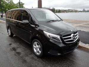 Stockholm- Private transfer to/from Arlanda Airport and city - Sedan vs minivan: picking the right car for luggage and comfort