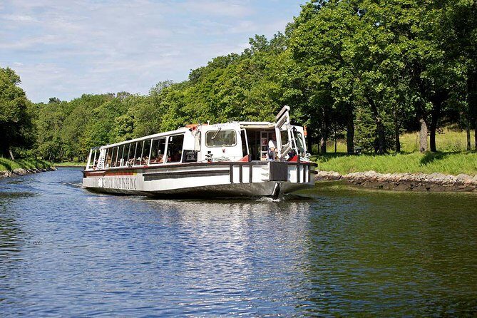 Stockholm Royal Djurgården Boat Tour - Audio Commentary in 11 Languages: Great When It’s Clear, Less So When It Isn’t