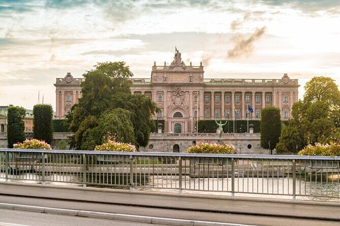 Stockholm Royal Palace Museums Gamla Stan Skip-the-line Tour - Key highlights worth marking on your mental map