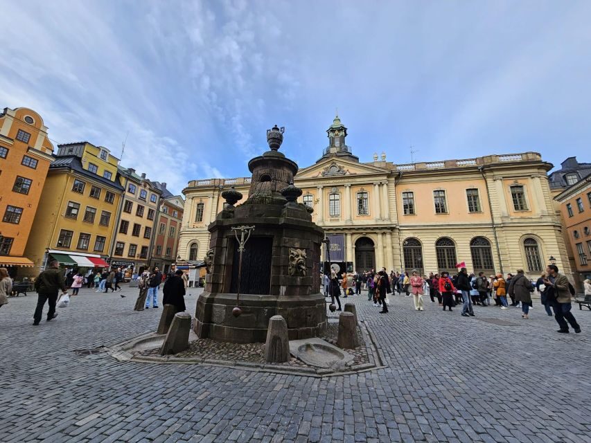 Stockholm: Secrets of Gamla Stan Guided Tour w/ Fika Option - Gamla Stan works best with a human guide