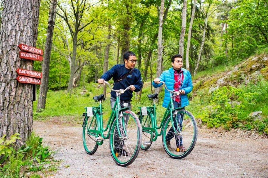 Stockholm: Self Guided GPS Bike Tour - Getting Started at Urban Basecamp on Södermalm